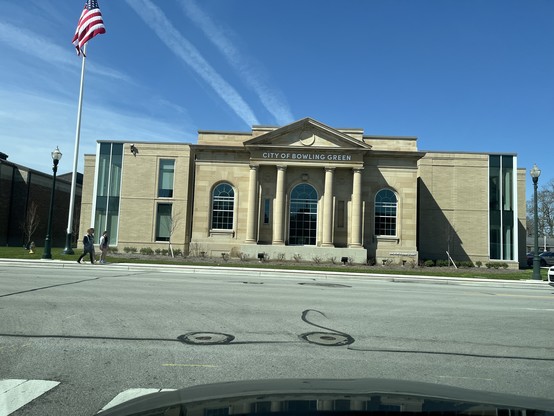 Municipal building in Bowling Green, Ohio
