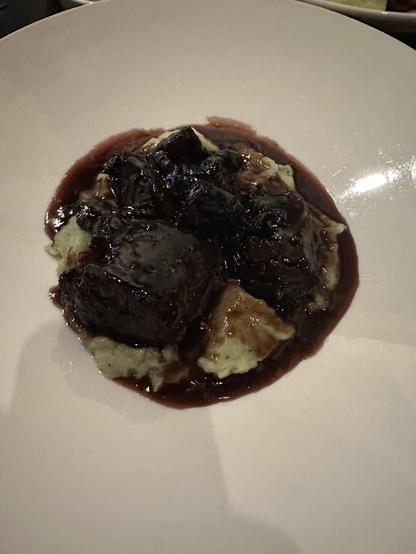 Braised beef short ribs with wasabi mashed potatoes 
